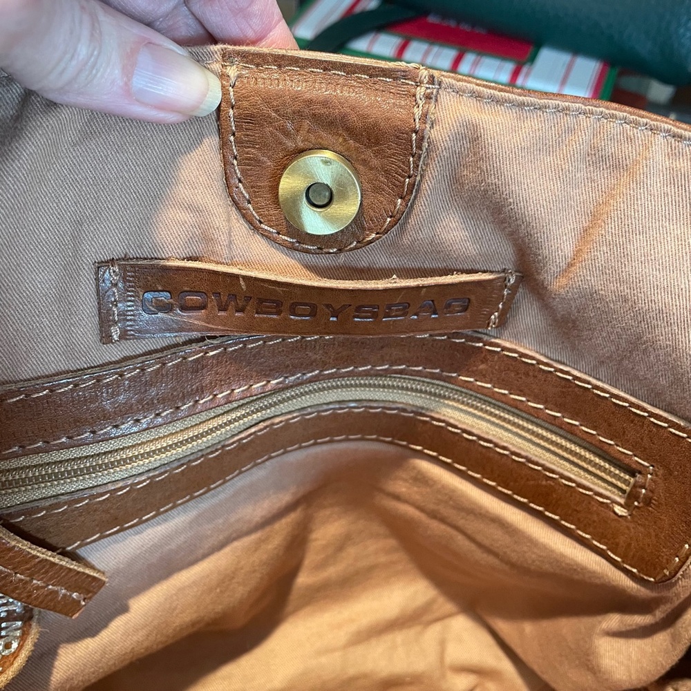 Cowboysbag leather large tote - Picture 9 of 15